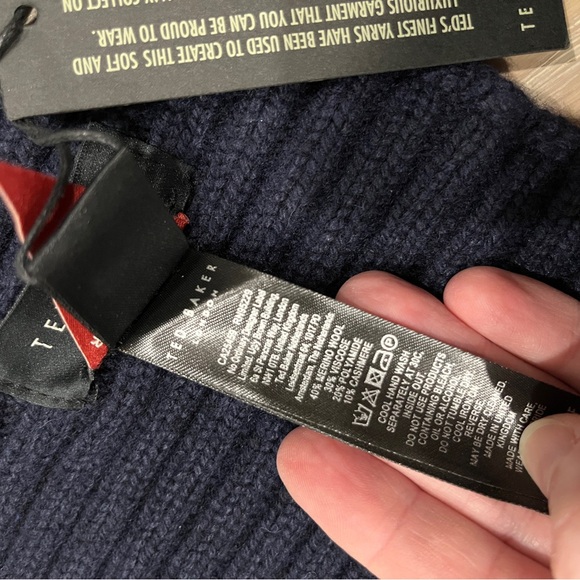 Ted Baker mens Kauff scarf. Navy blue. NWT - Picture 10 of 10